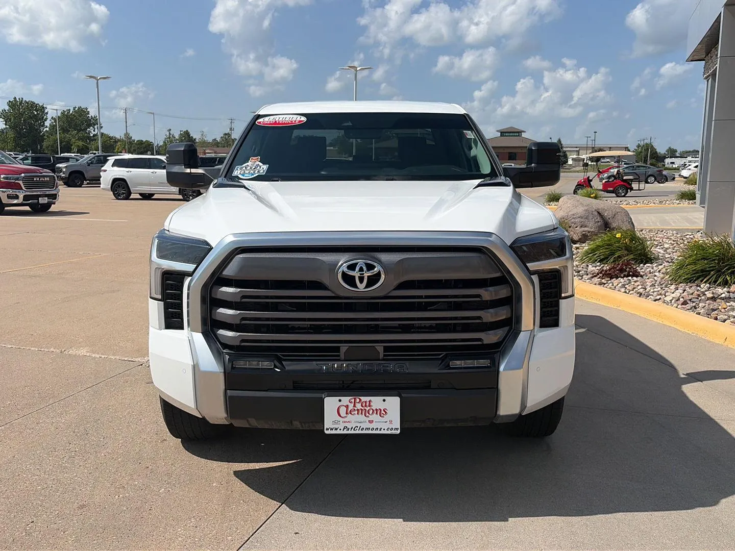 Toyota Tundra photo 8