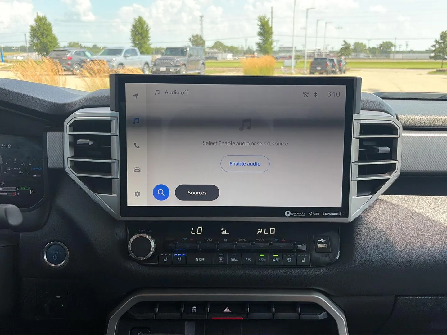 Toyota Tundra photo 12