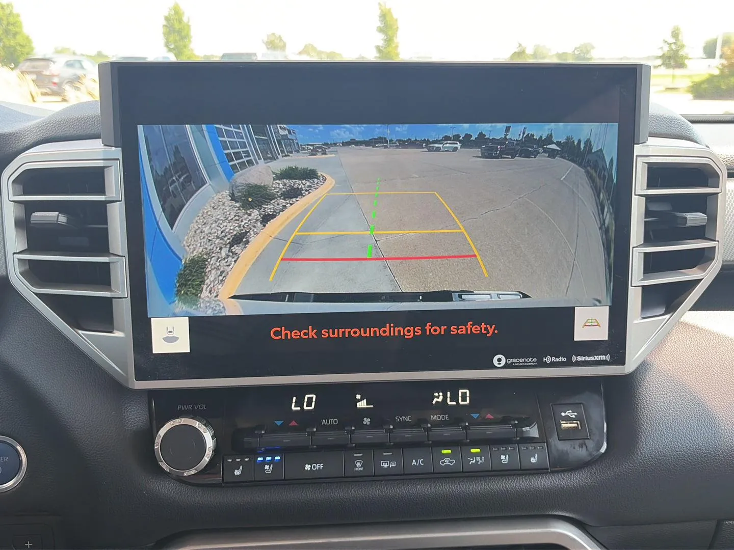 Toyota Tundra photo 13