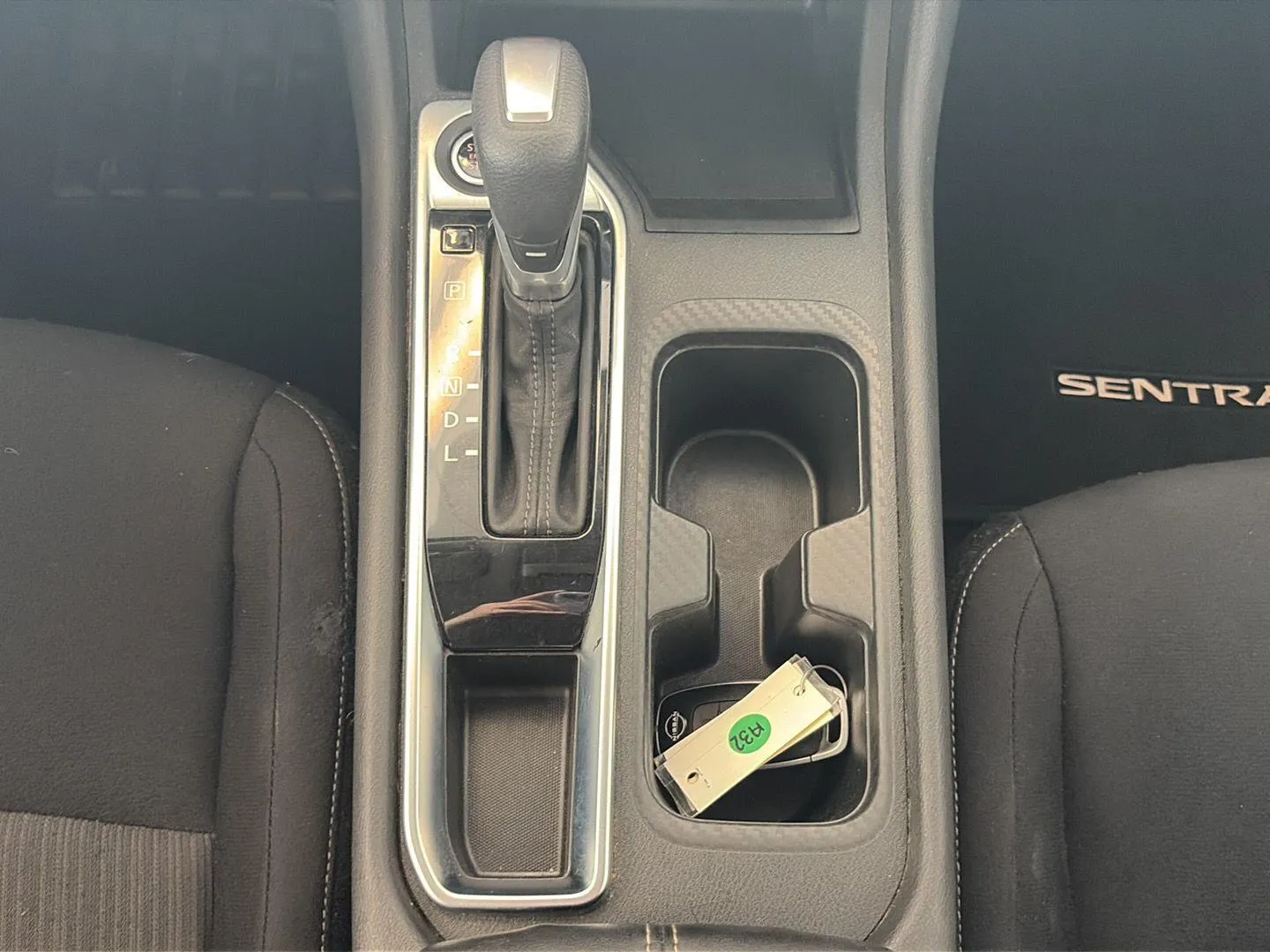 Nissan Sentra photo 16