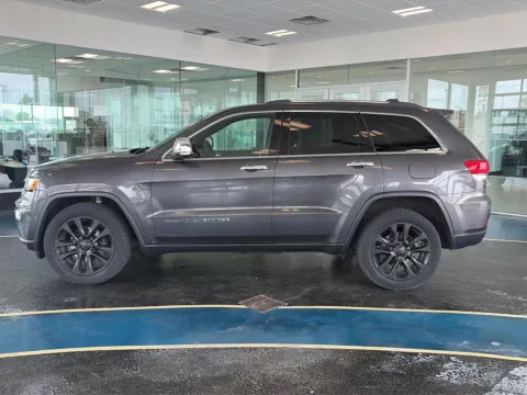 Photos of 2017 Jeep Grand Cherokee Limited for sale in Boone, IA at Pat Clemons Inc.