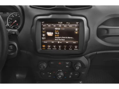 More photos of 2023 Jeep Renegade Latitude at Pat Clemons Inc., IA