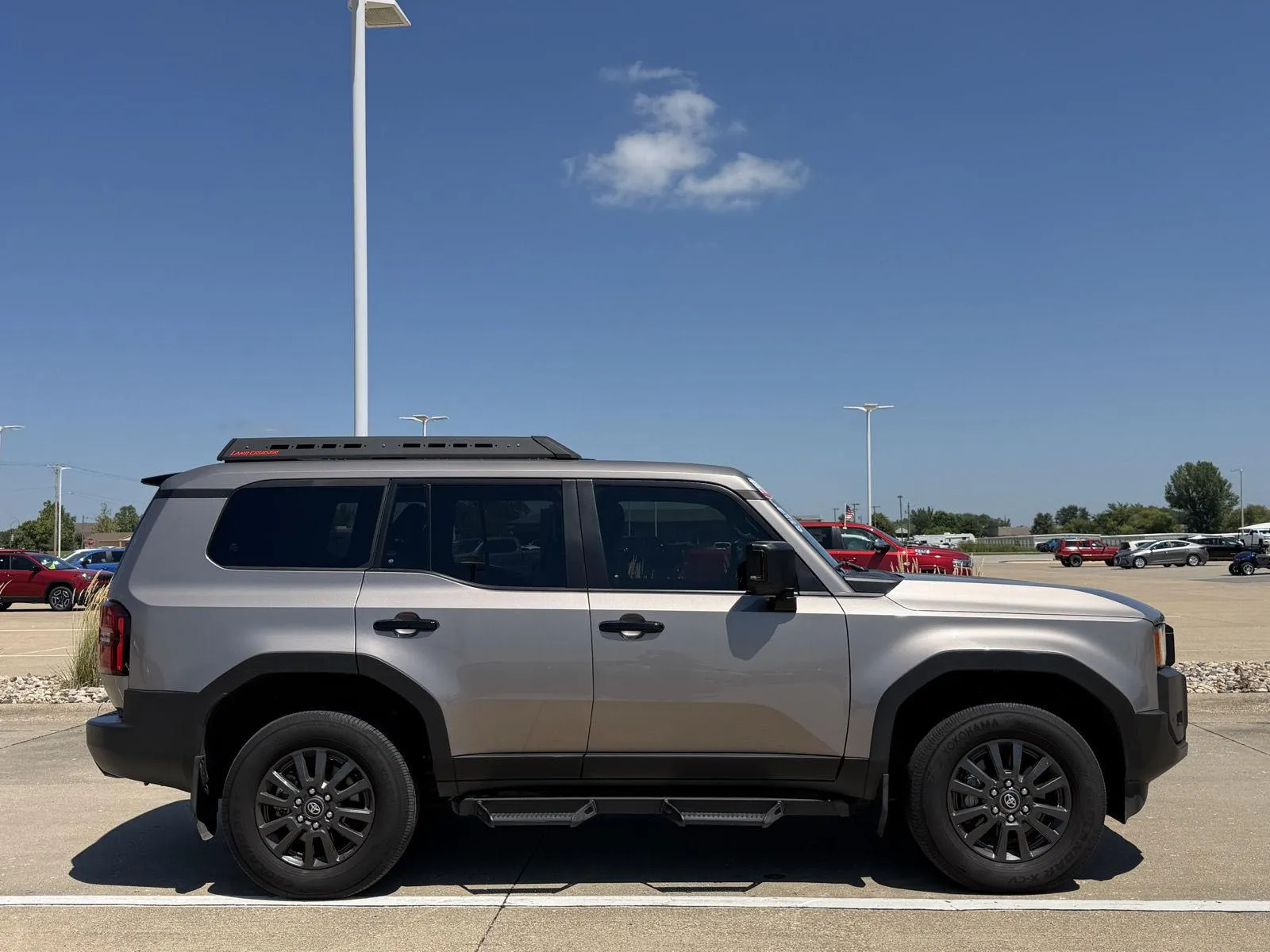 Toyota Land Cruiser photo 8