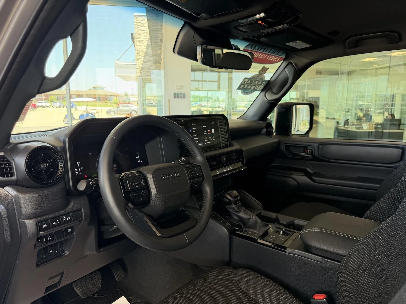 Toyota Land Cruiser photo 18