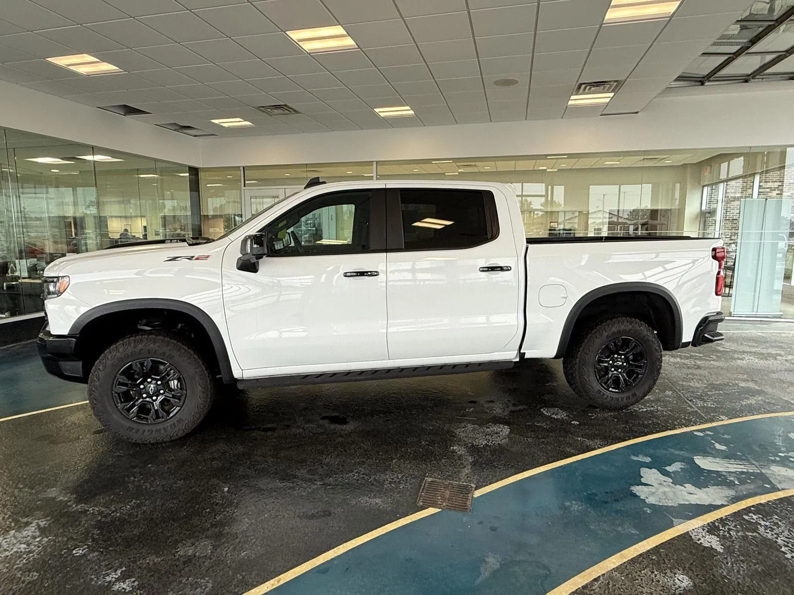 Chevrolet Silverado photo 22