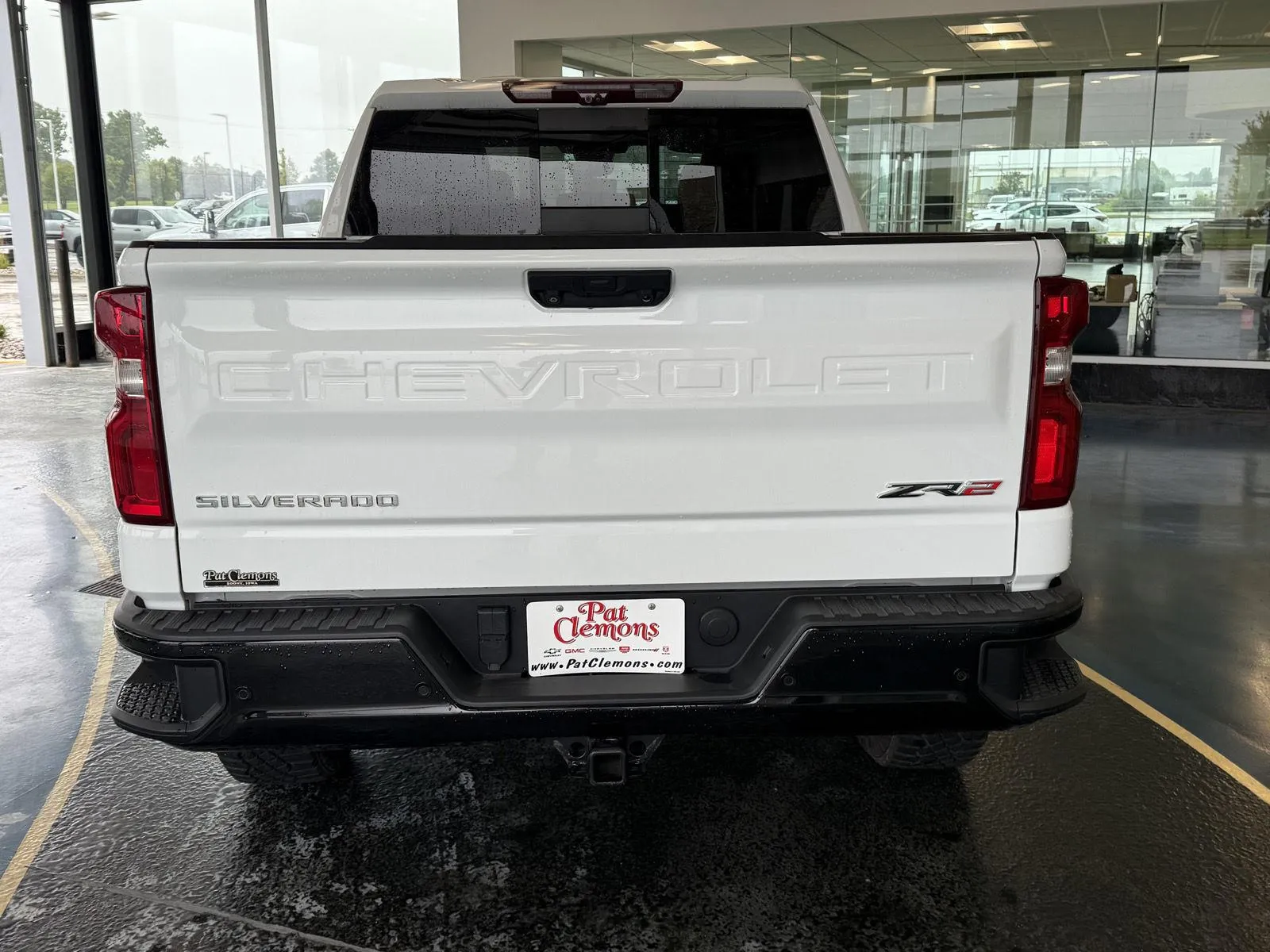 Chevrolet Silverado photo 24
