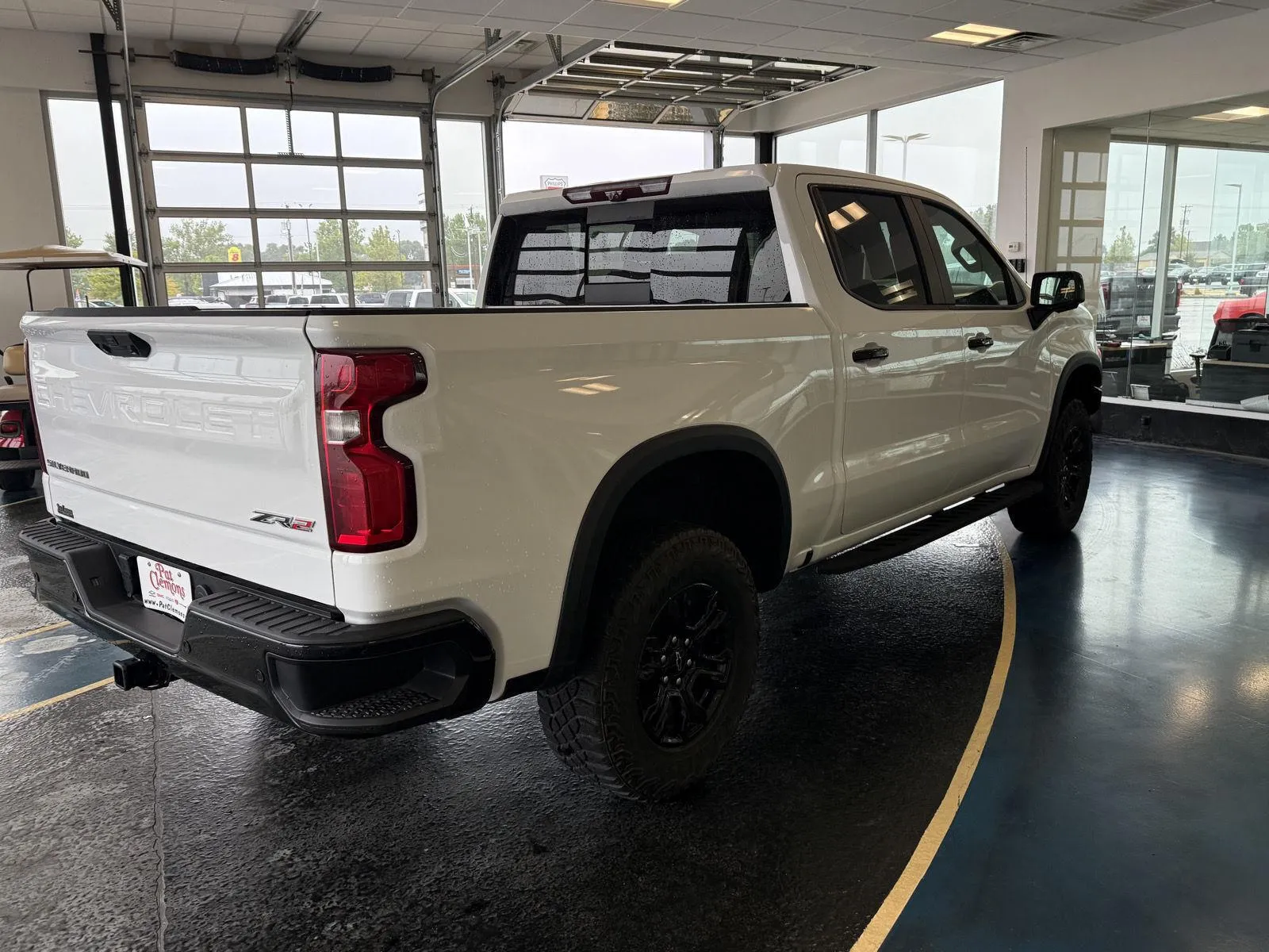 Chevrolet Silverado photo 25