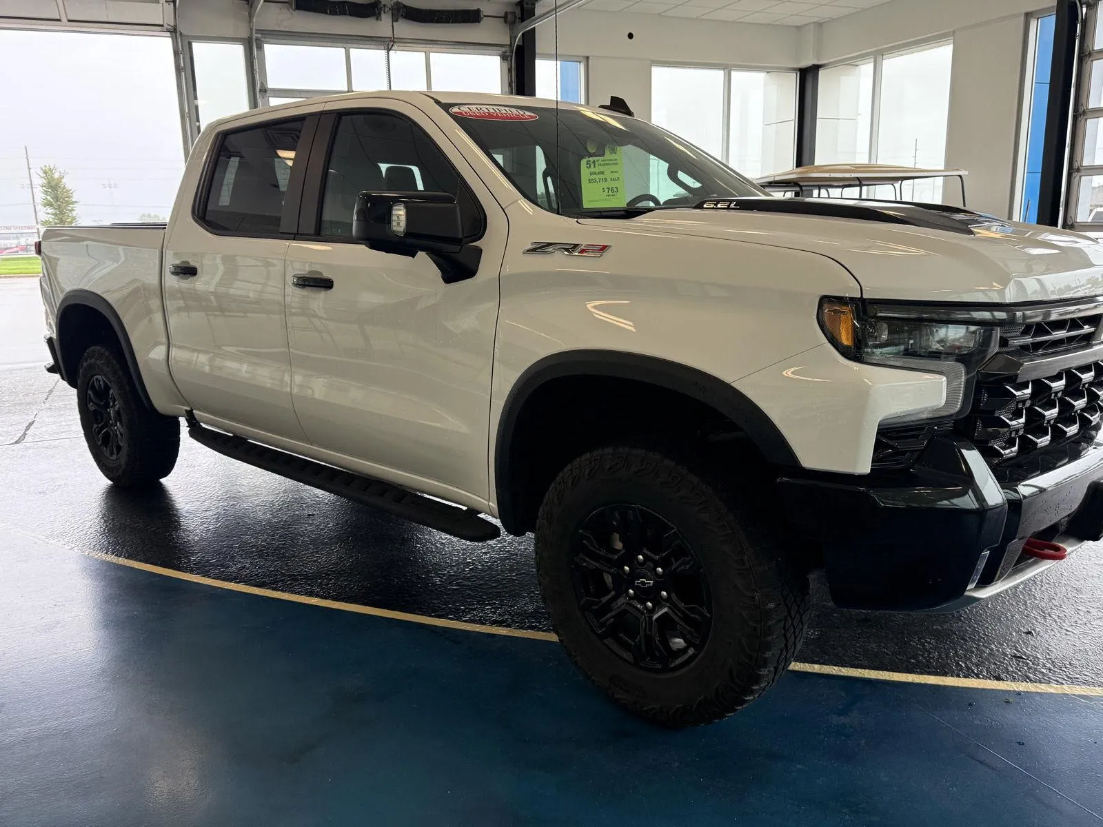 Chevrolet Silverado photo 27
