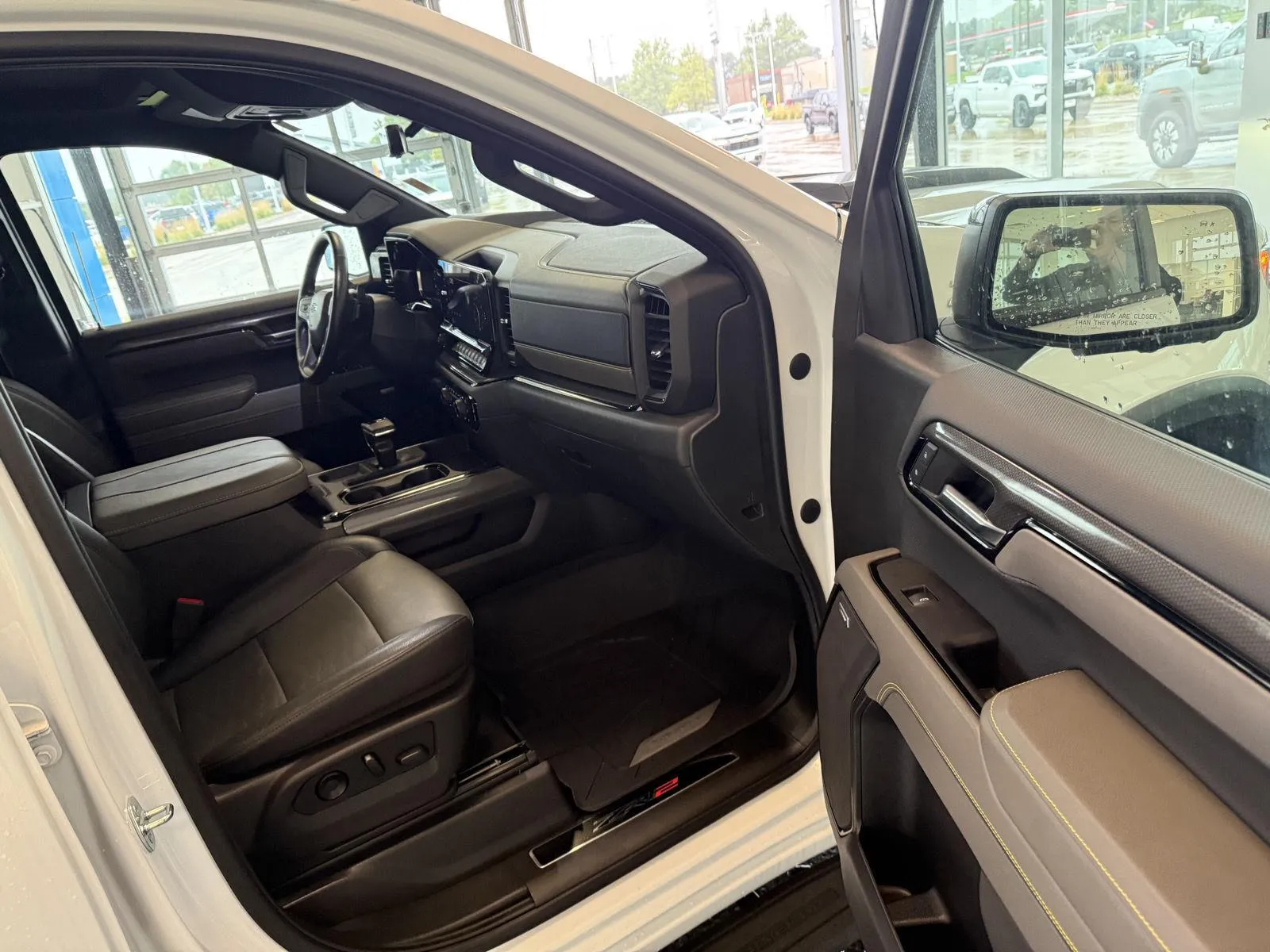Chevrolet Silverado photo 37