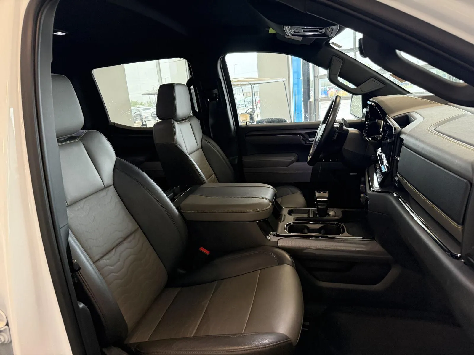 Chevrolet Silverado photo 38