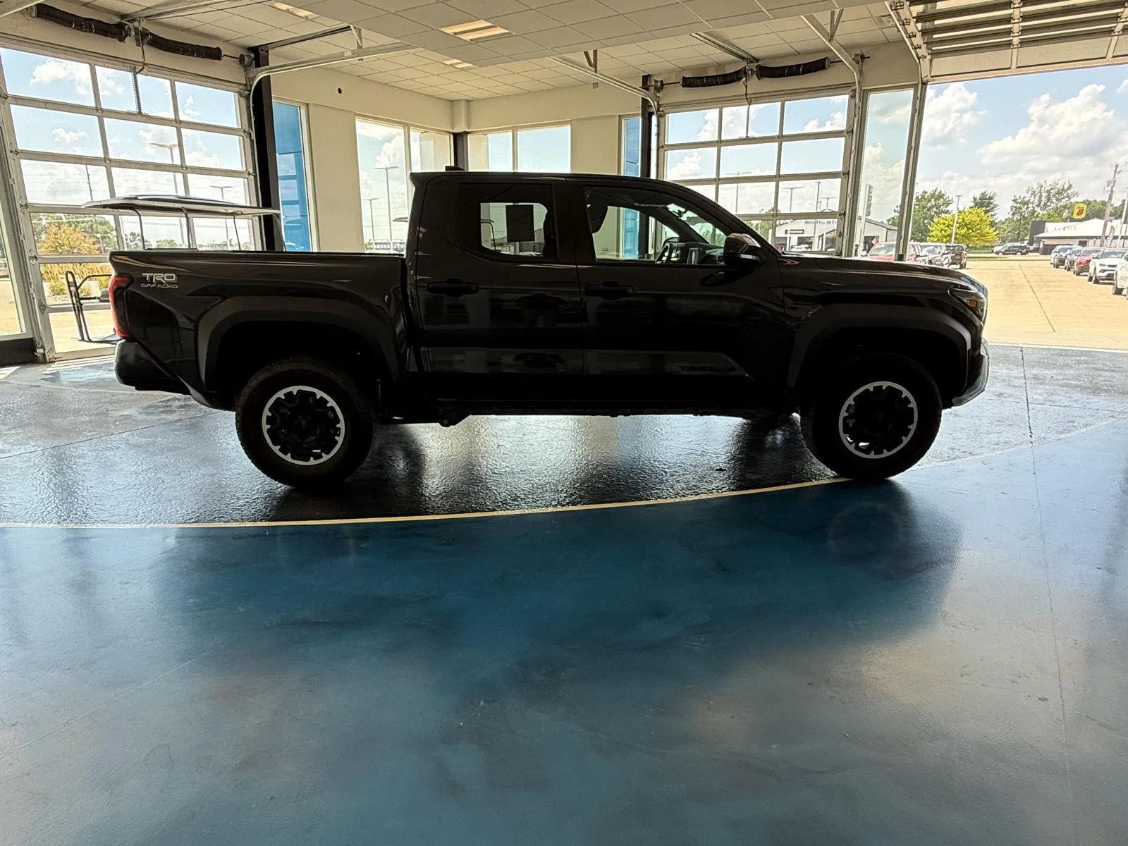 Toyota Tacoma photo 6