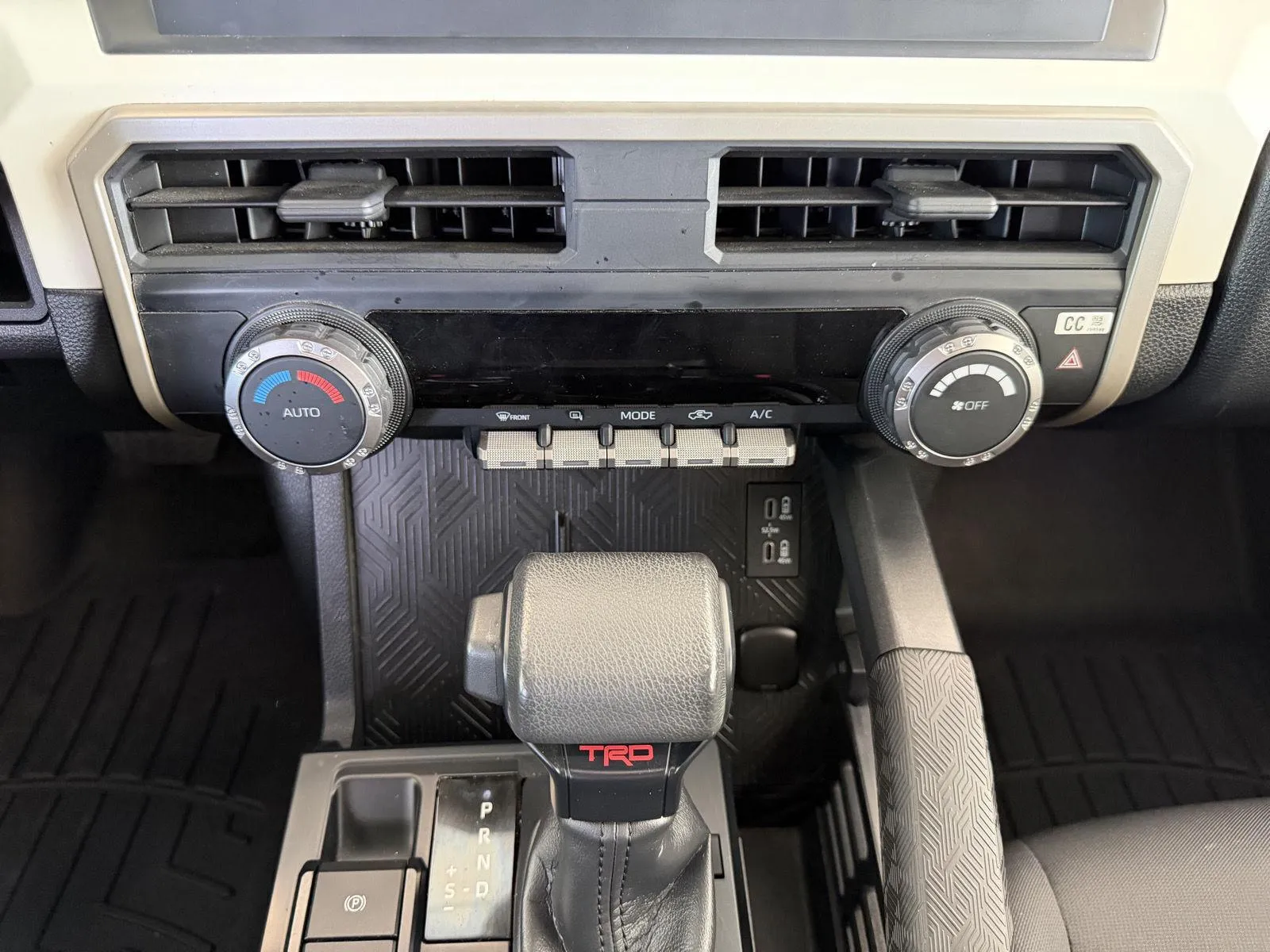 2024 TOYOTA TACOMA DOUBLE C photo 15