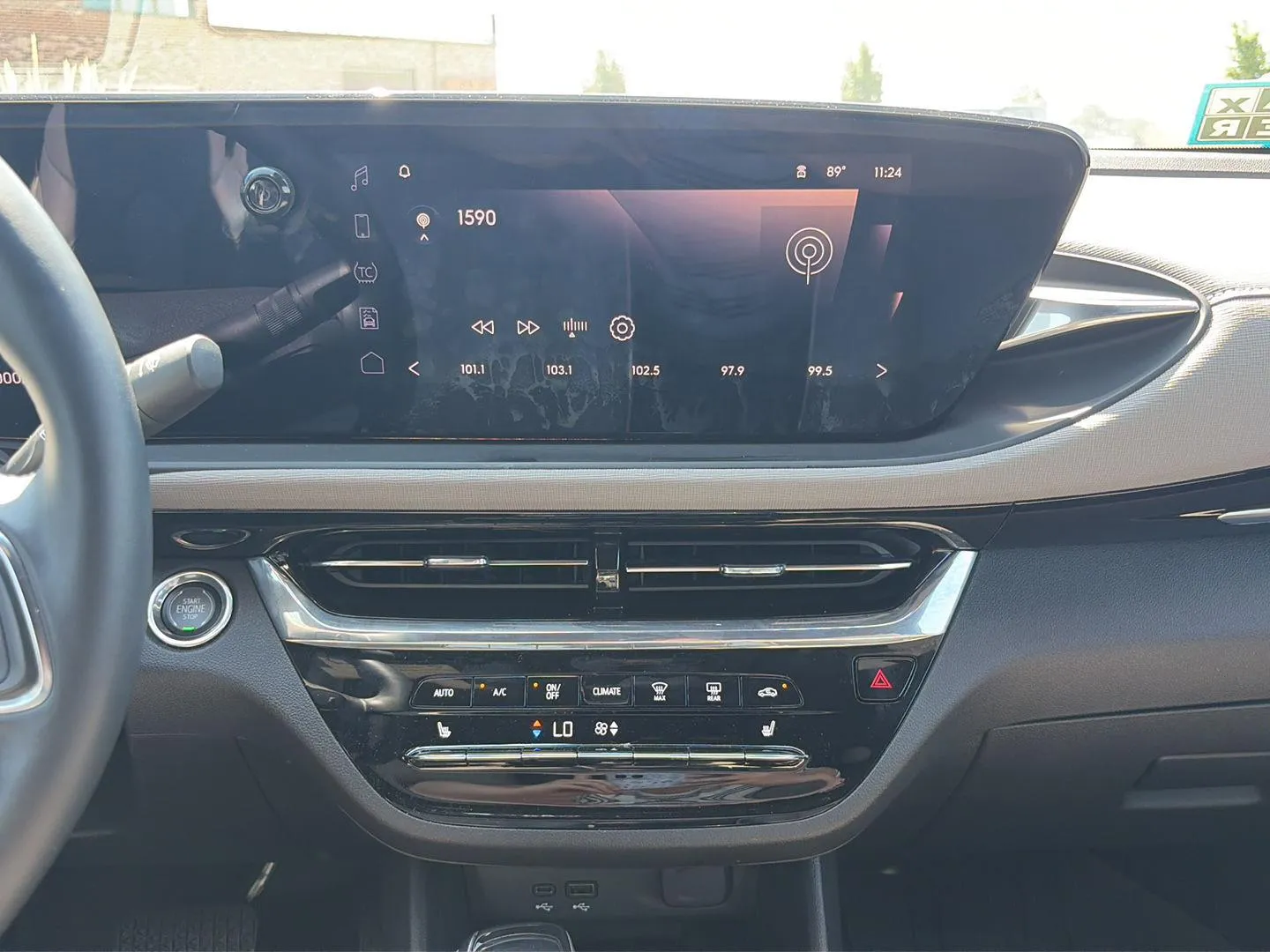 Buick Envista photo 12