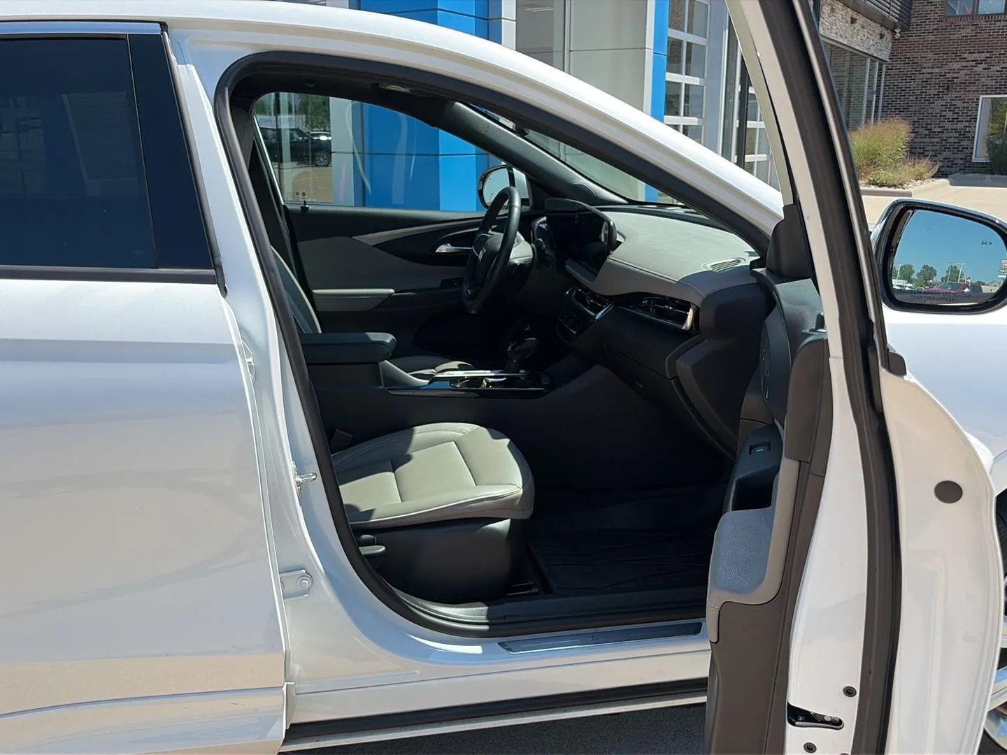 Buick Envista photo 20