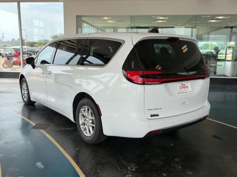 Another view of 2024 Chrysler Pacifica Touring L for sale in Boone, IA at Pat Clemons Inc.