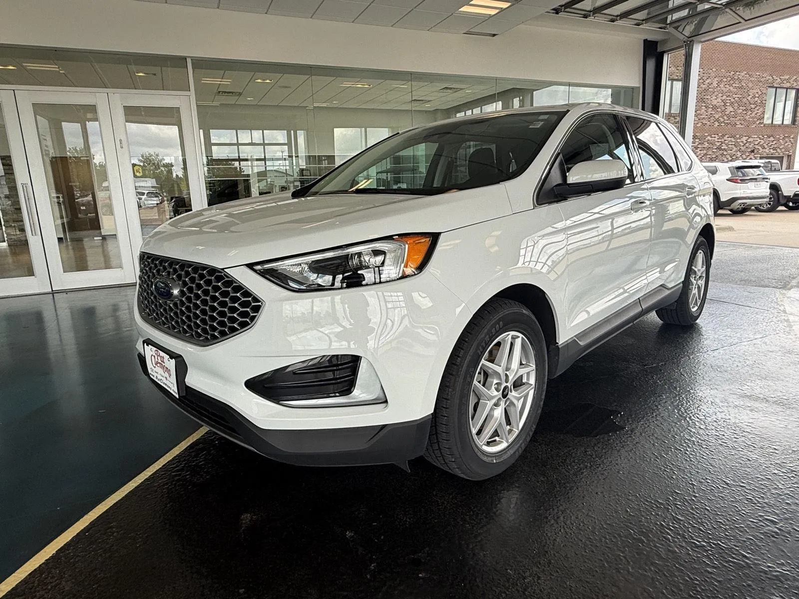 White 2024 Ford Edge SEL for sale in Boone, IA