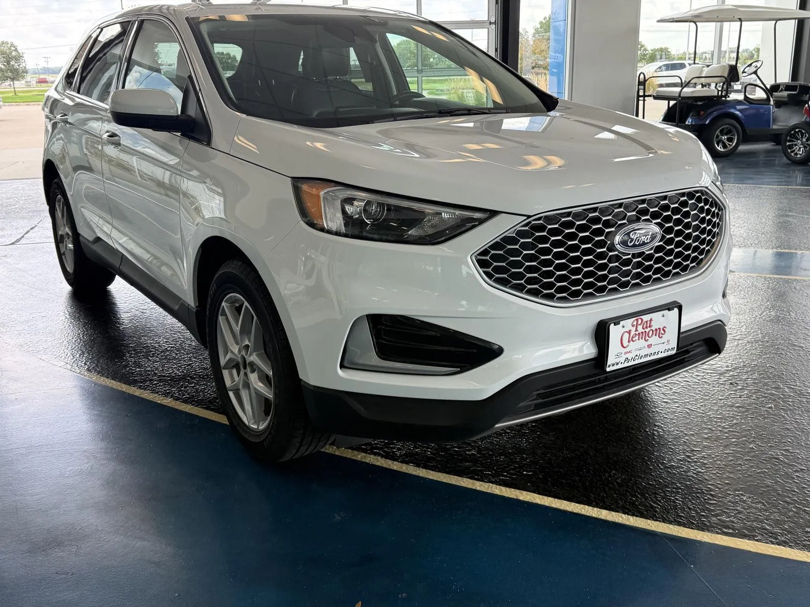 Ford Edge photo 8