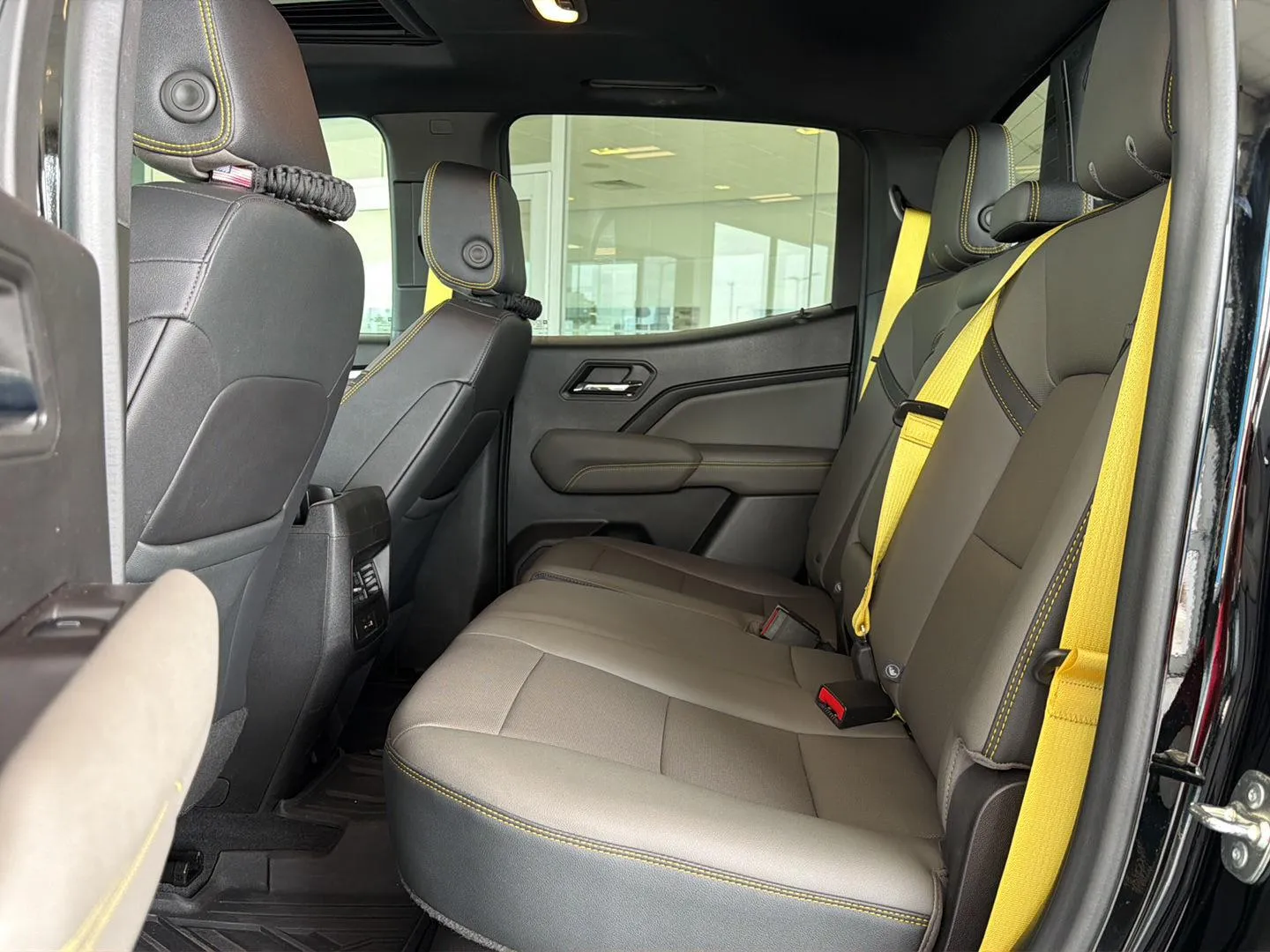 Chevrolet Colorado photo 12