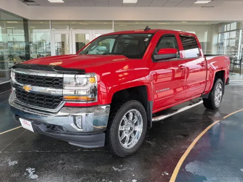 Red 2018 Chevrolet Silverado 1500 LT for sale in Boone, IA
