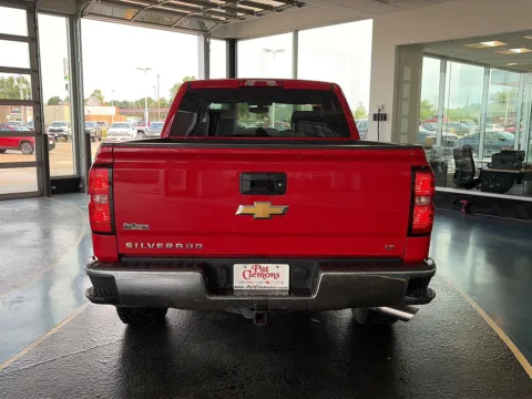 More photos of 2018 Chevrolet Silverado 1500 LT at Pat Clemons Inc., IA