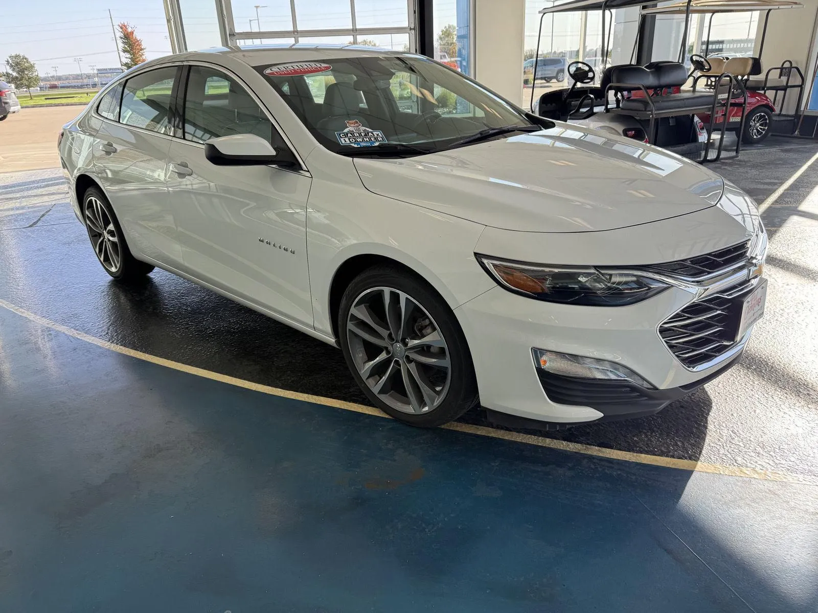 2025 Chevrolet Malibu LT photo 7