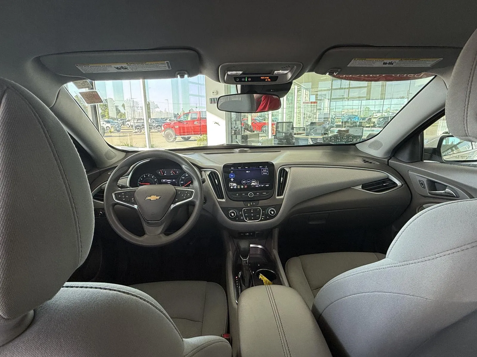 2025 Chevrolet Malibu LT photo 13