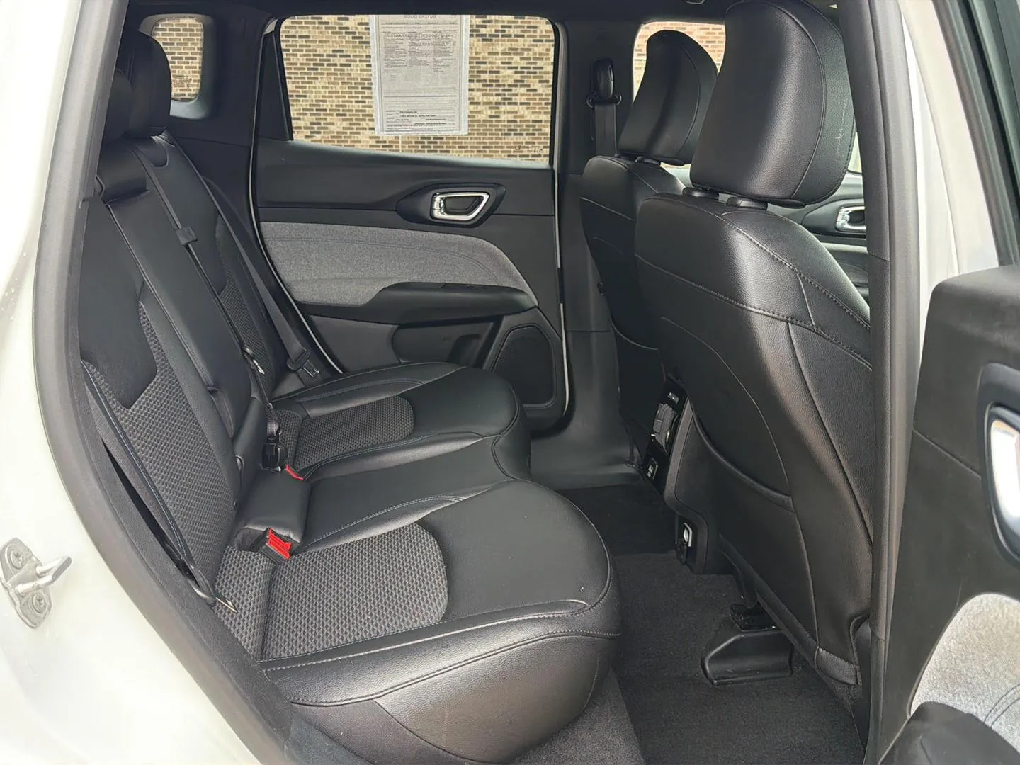 Jeep Compass photo 12