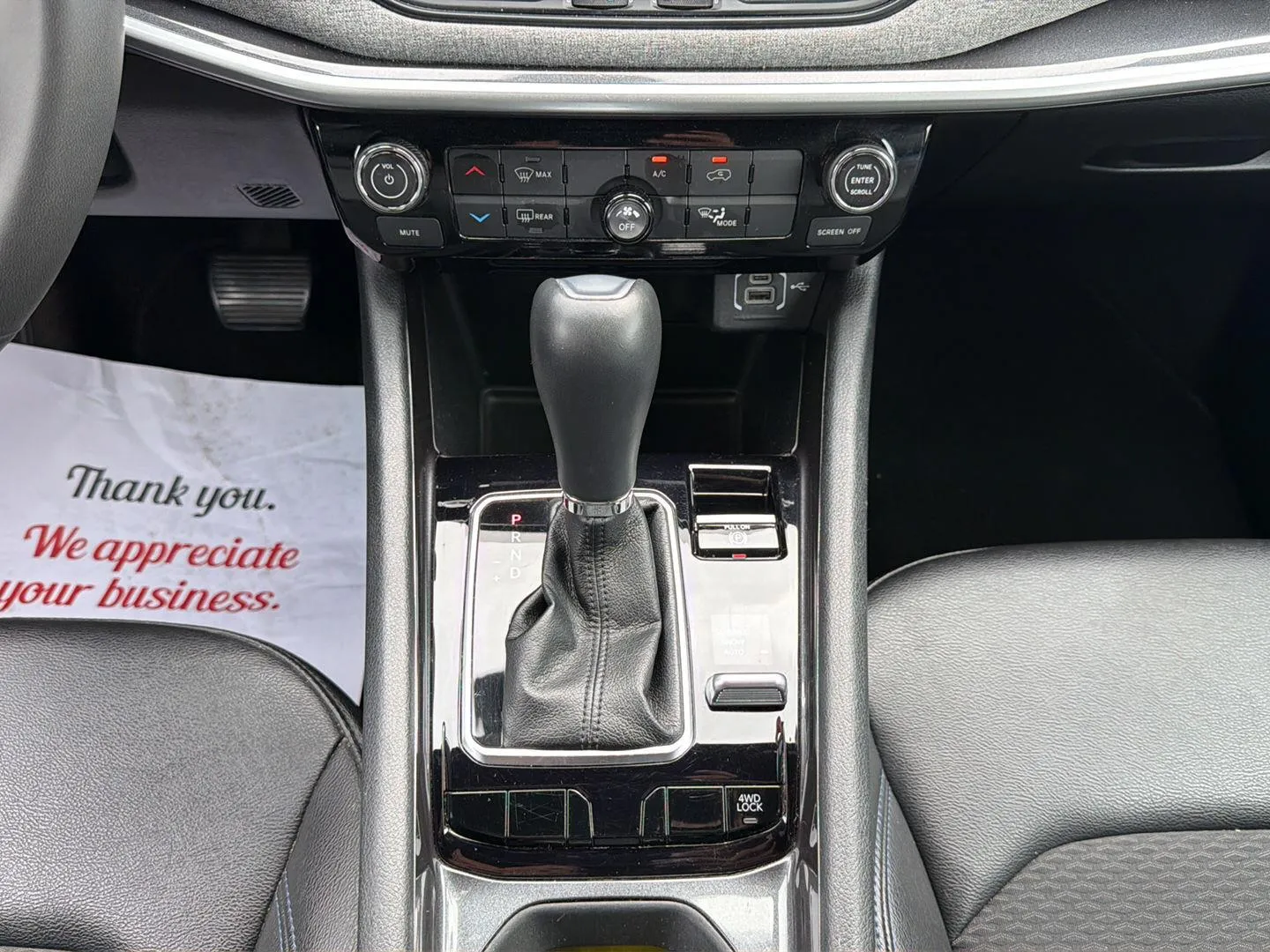 Jeep Compass photo 17