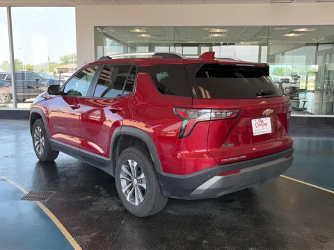 More photos of 2025 Chevrolet Equinox AWD LT at Pat Clemons Inc., IA