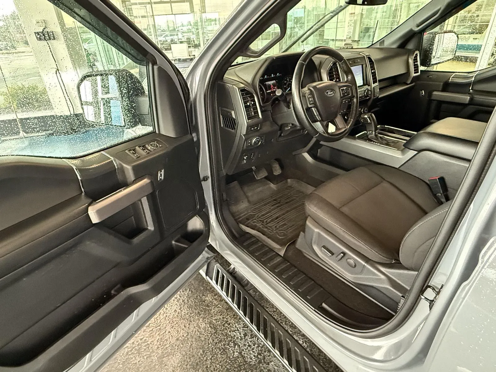 Ford F-150 photo 10