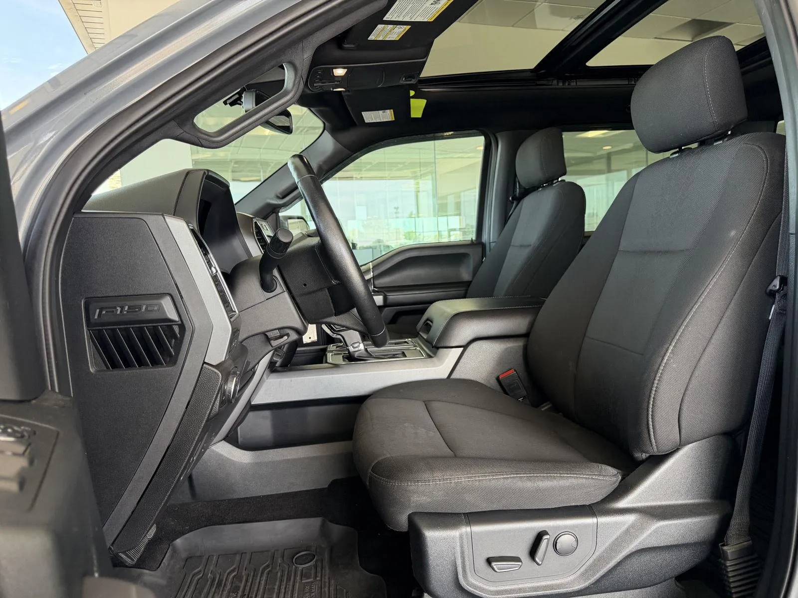 2020 Ford F-150 XLT photo 10