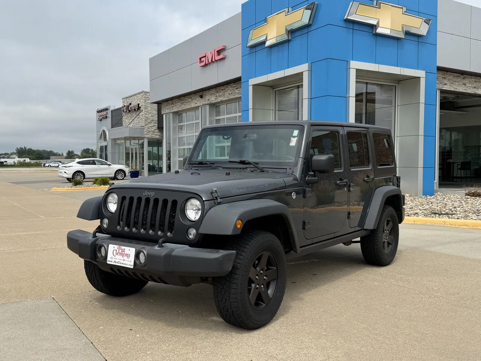 Jeep Wrangler photo 9