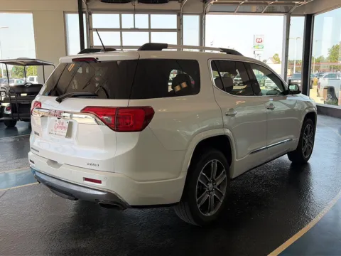 More photos of 2019 GMC Acadia Denali at Pat Clemons Inc., IA