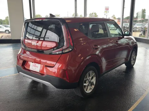 More photos of 2024 Kia Soul LX at Pat Clemons Inc., IA