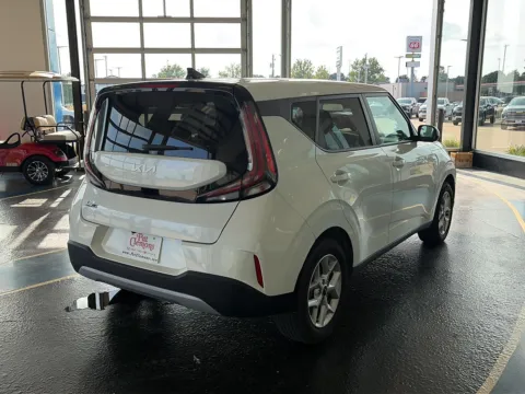 More photos of 2024 Kia Soul LX at Pat Clemons Inc., IA