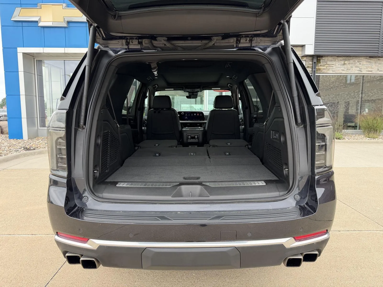 Chevrolet Tahoe photo 20
