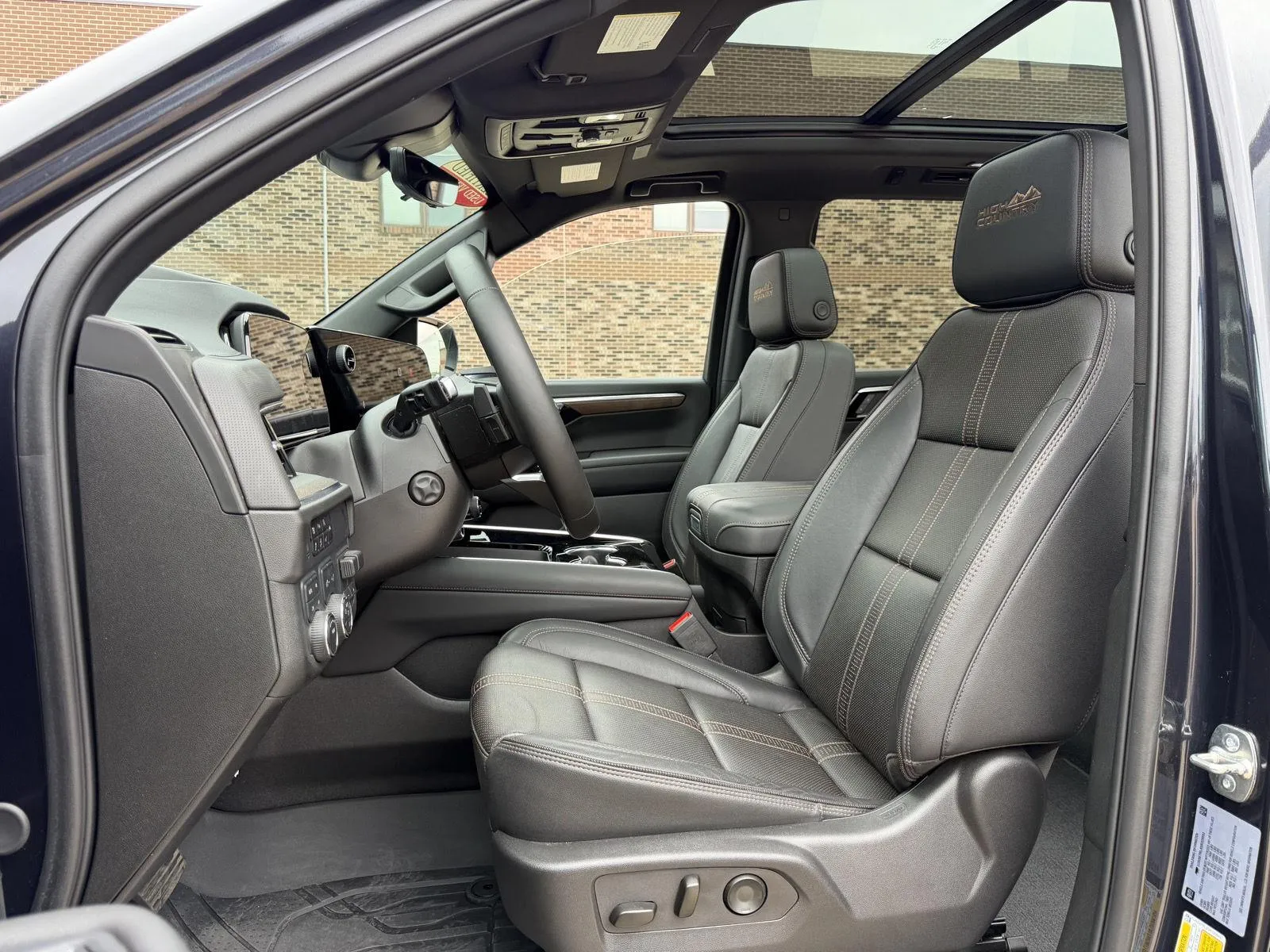 Chevrolet Tahoe photo 13