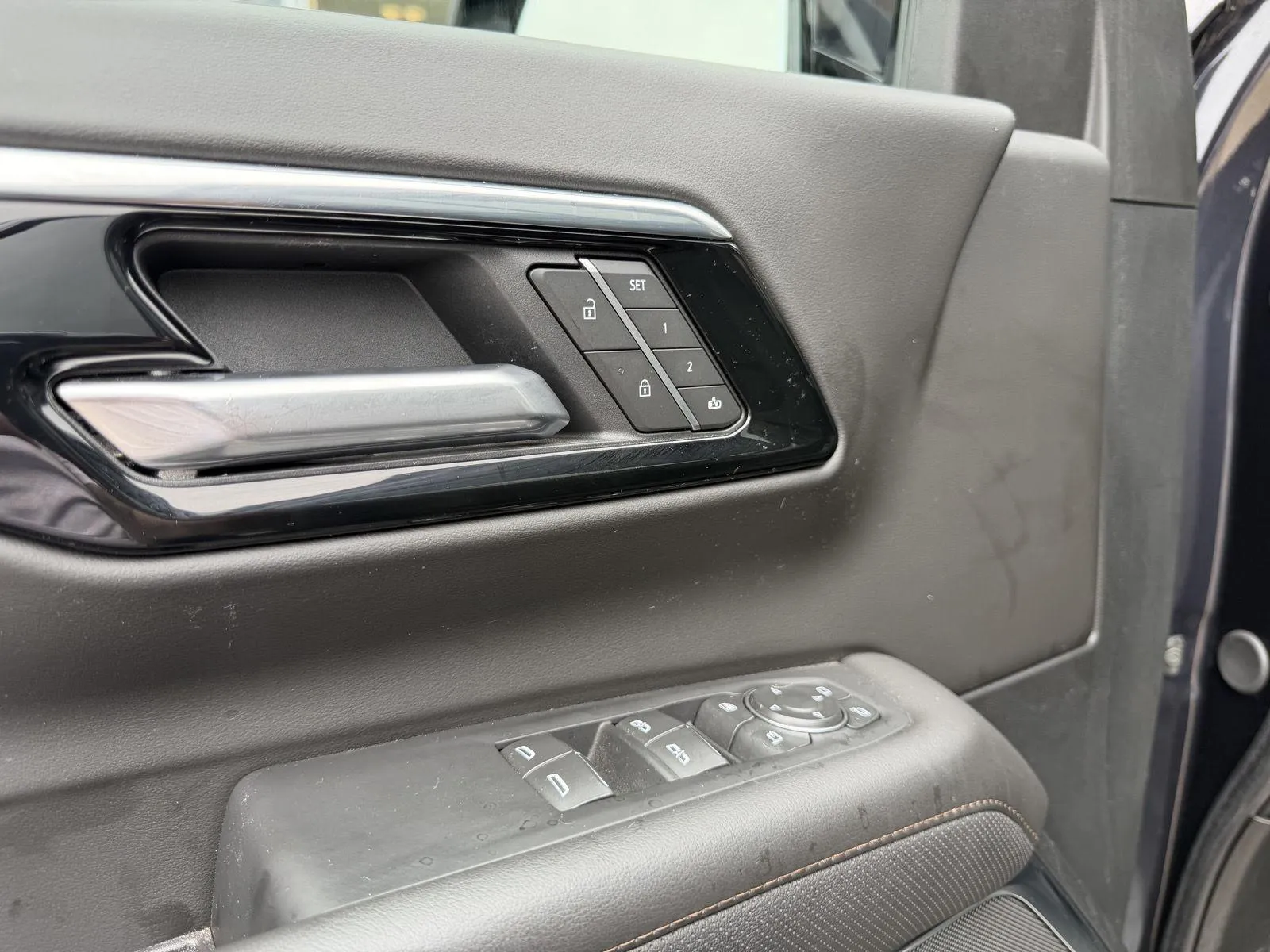 Chevrolet Tahoe photo 32