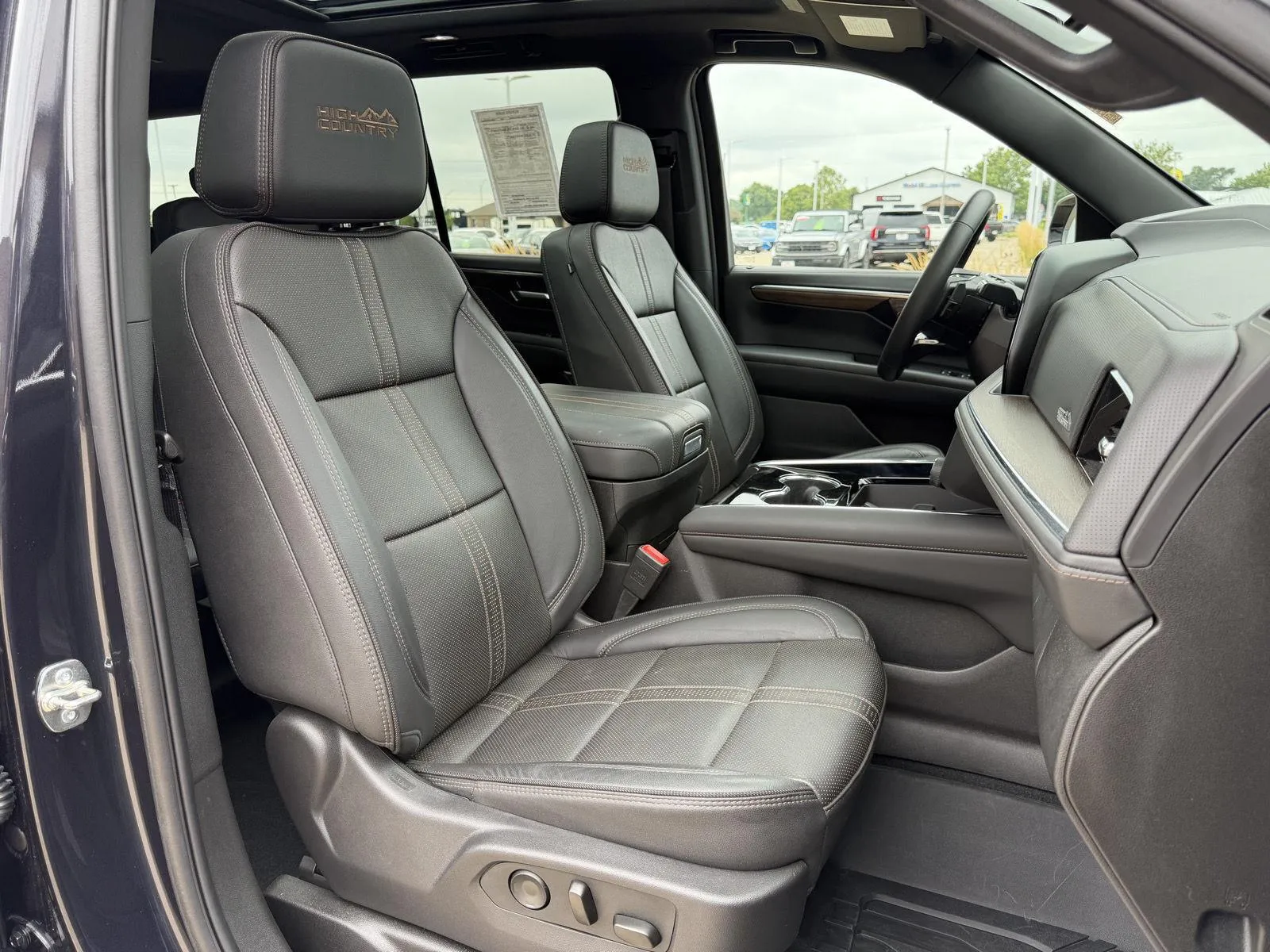 Chevrolet Tahoe photo 22