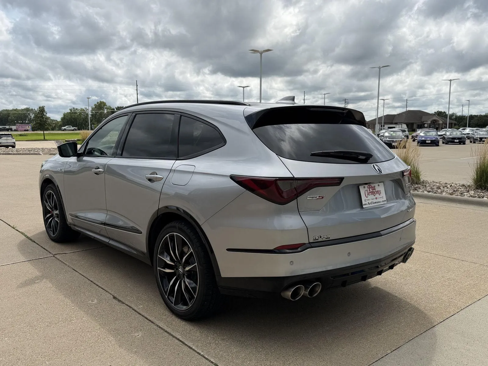 Acura MDX photo 10