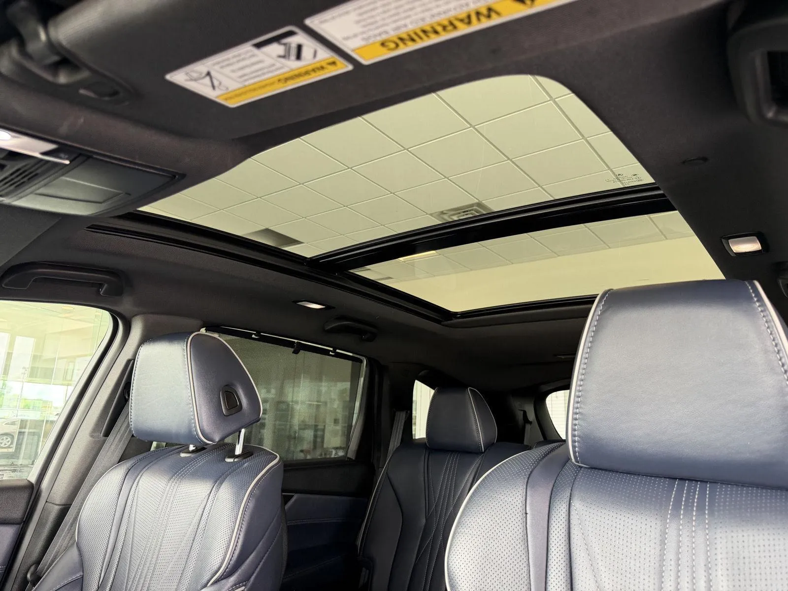 Acura MDX photo 18