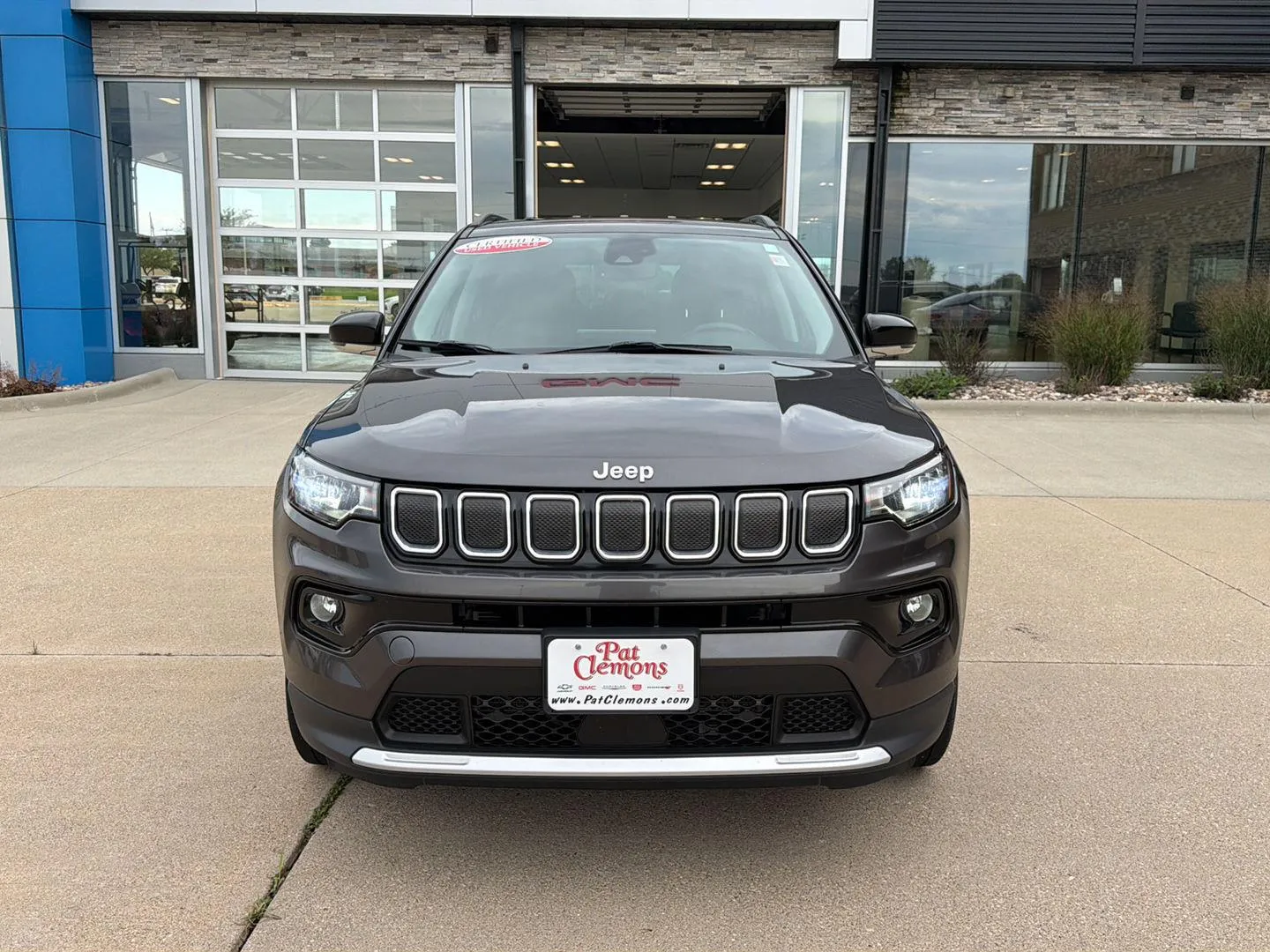 Jeep Compass photo 8