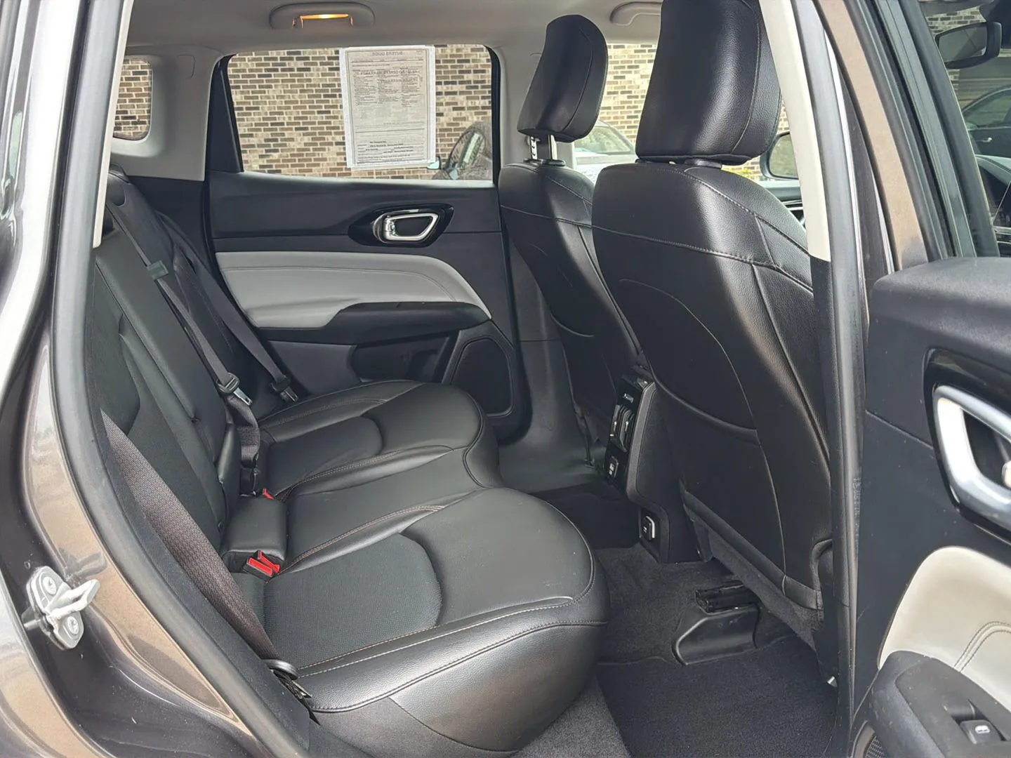 Jeep Compass photo 14