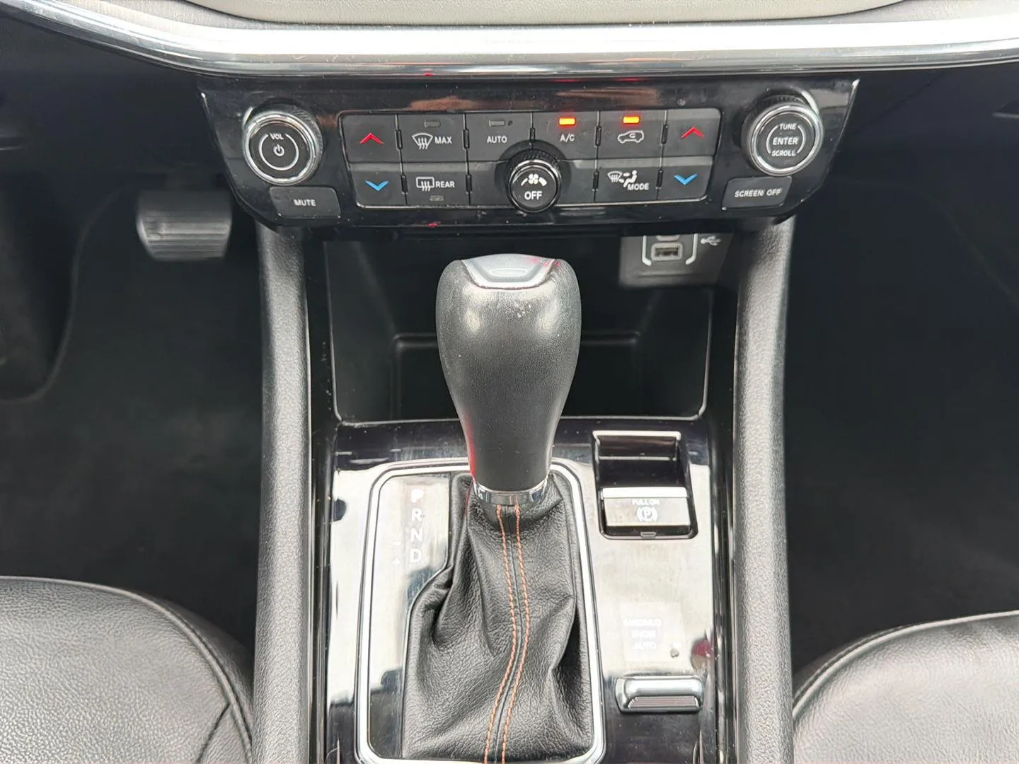Jeep Compass photo 17