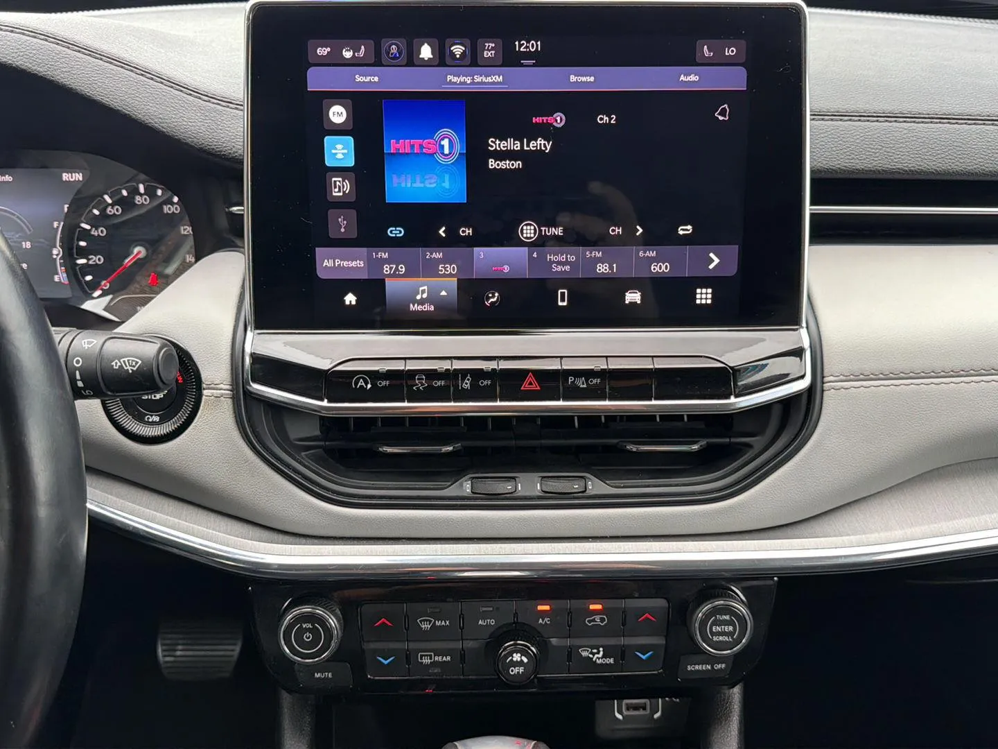 Jeep Compass photo 18