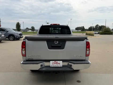 More photos of 2016 Nissan Frontier SV at Pat Clemons Inc., IA