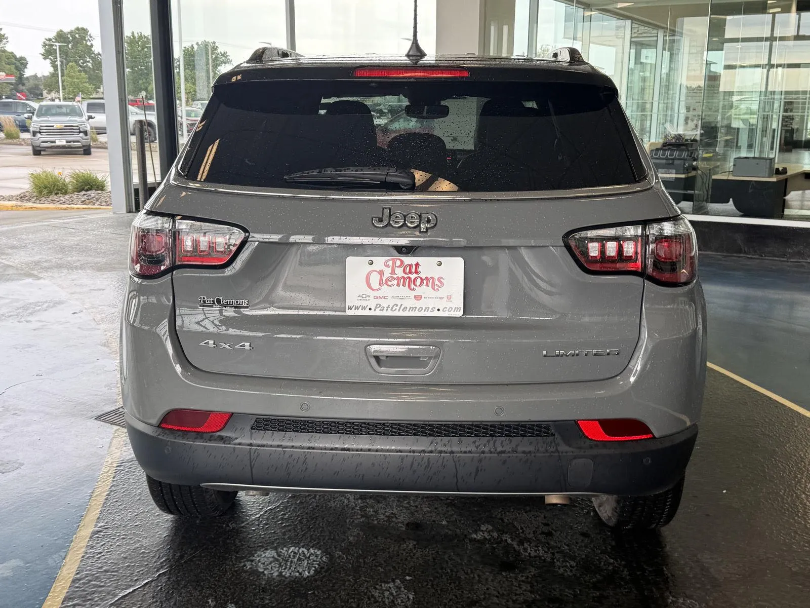 Jeep Compass photo 4