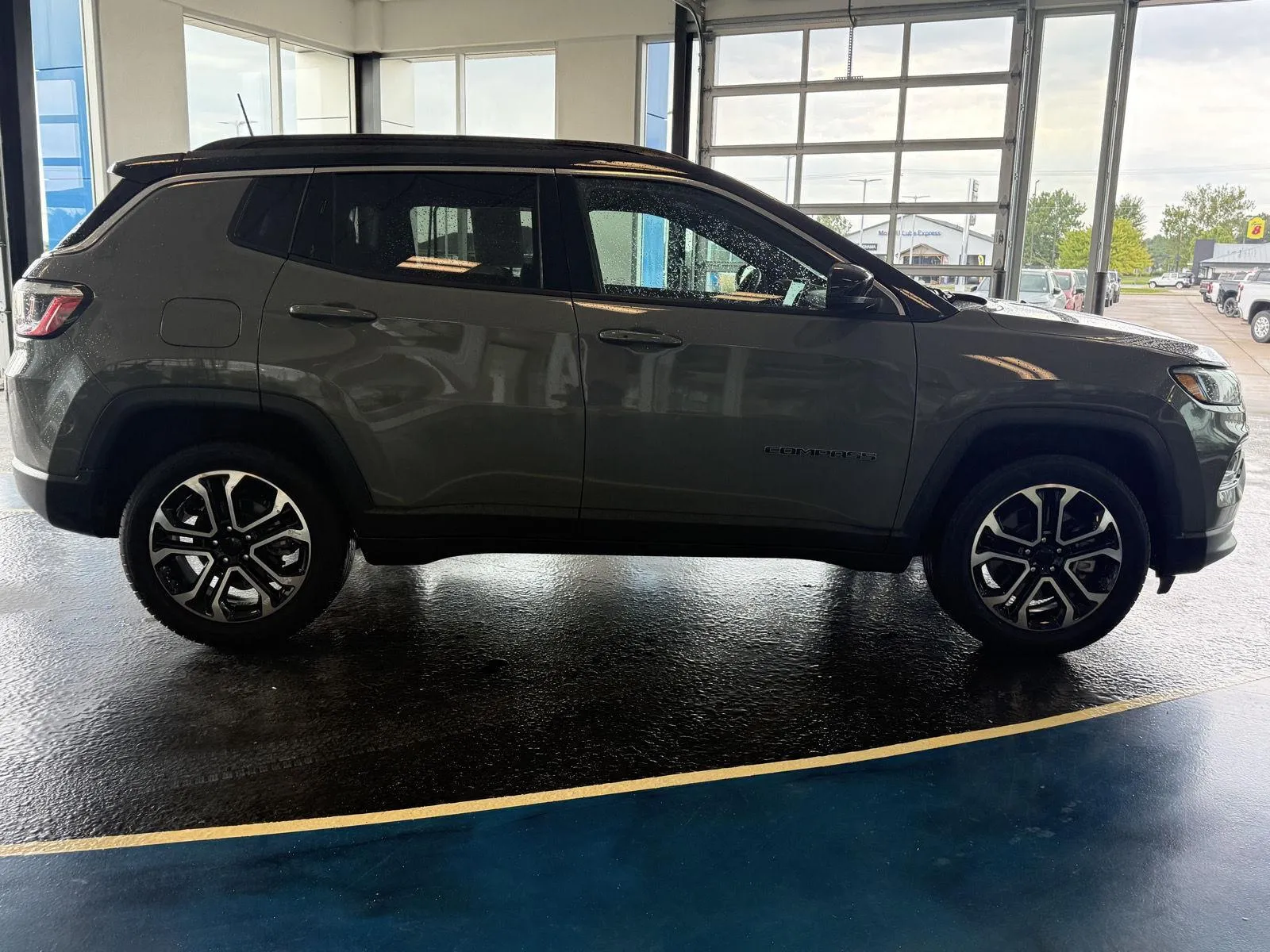 Jeep Compass photo 6