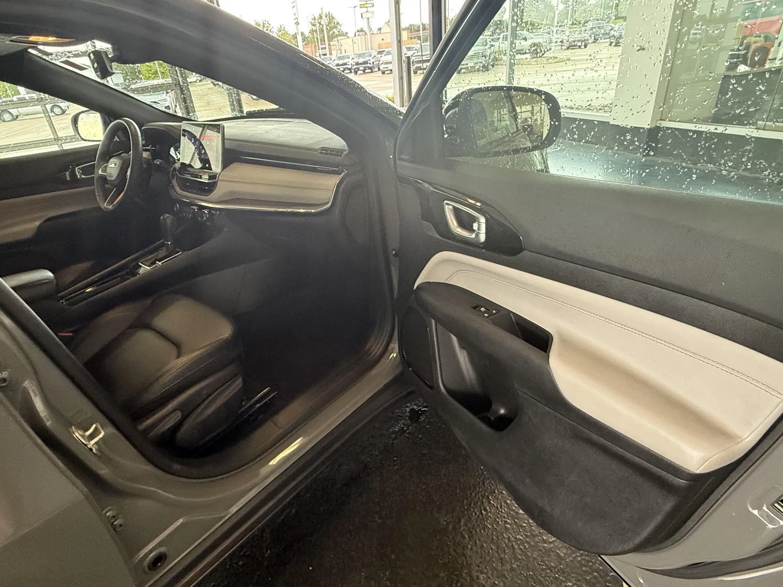 Jeep Compass photo 14