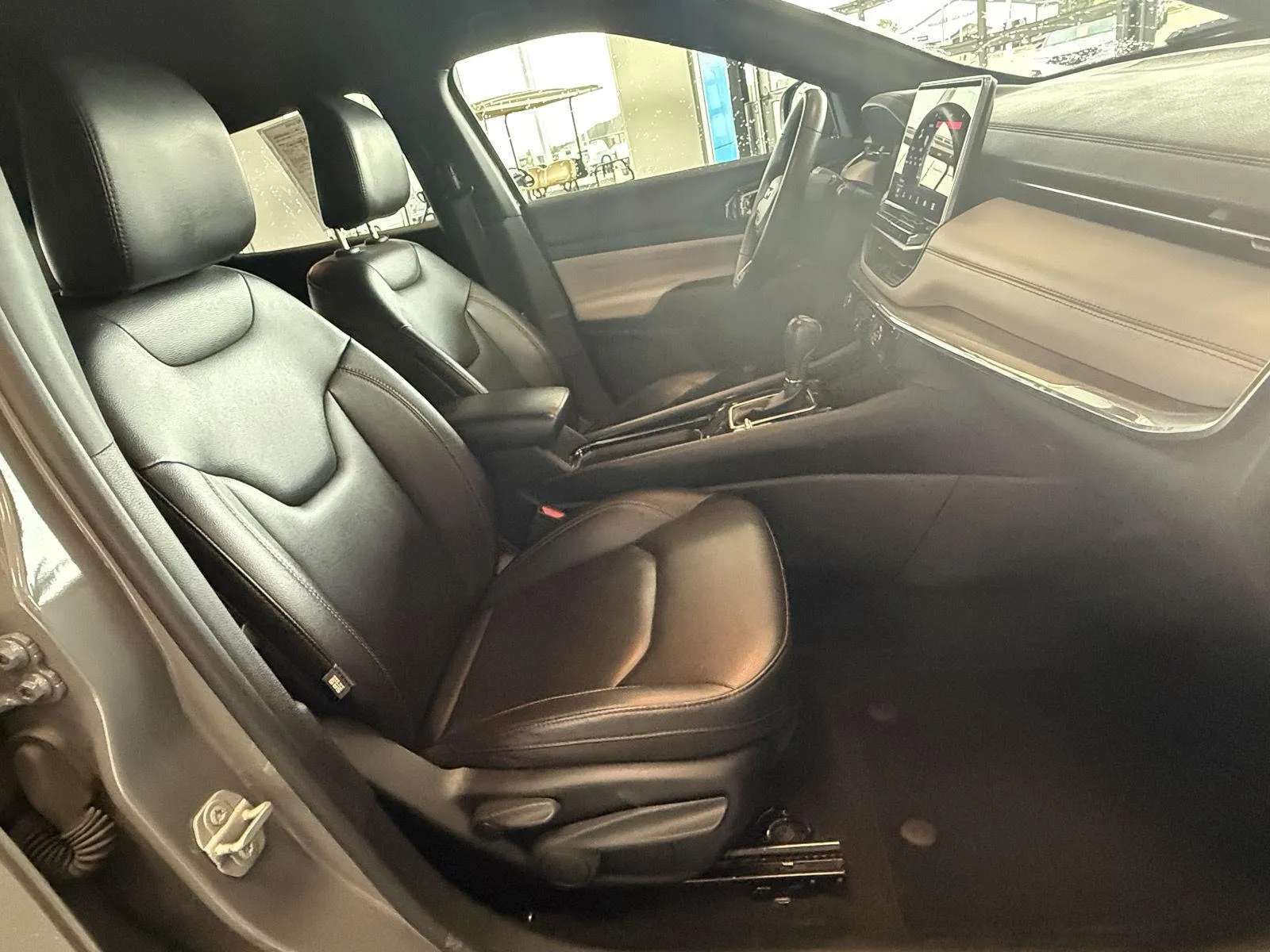 Jeep Compass photo 15